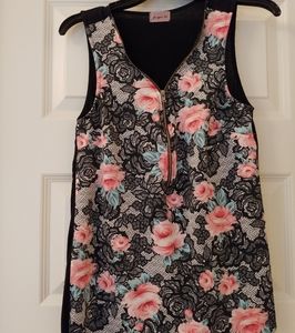 Sleeveless black lace & floral half zip blouse